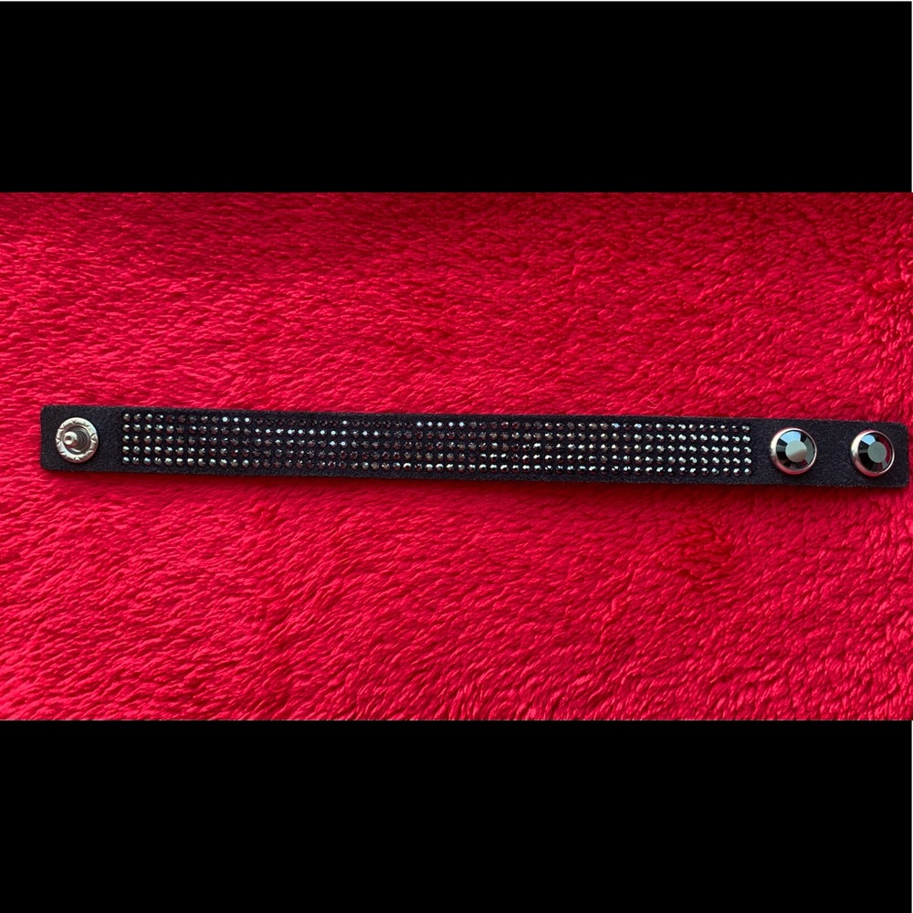 NWOT Swarovski wristband bracelet